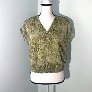 Reserved Womens V Neck Short Sleeve Blouse size 10